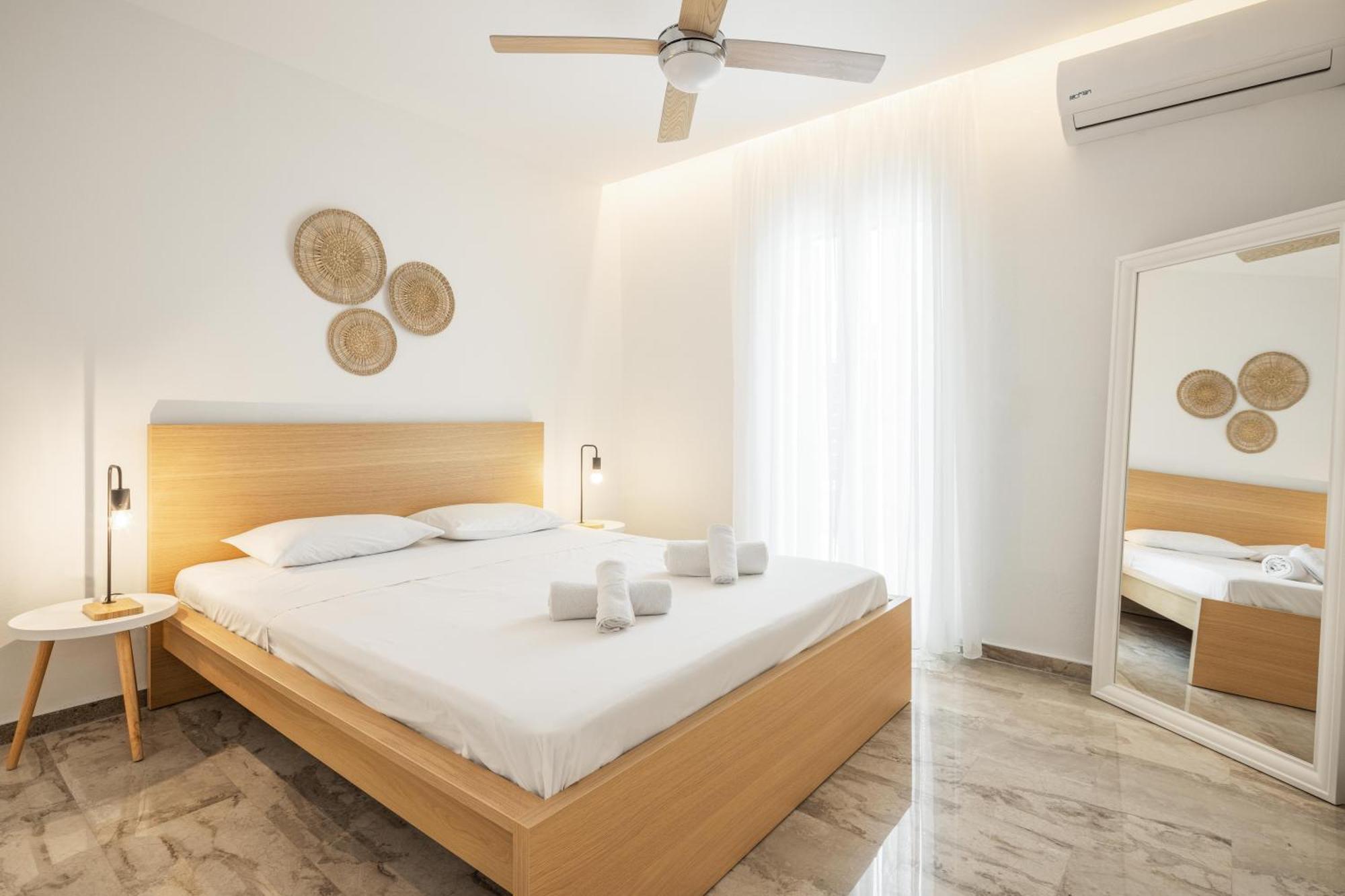 Minimalist Apartment Near The Airport And The City Center Kanálion Eksteriør bilde